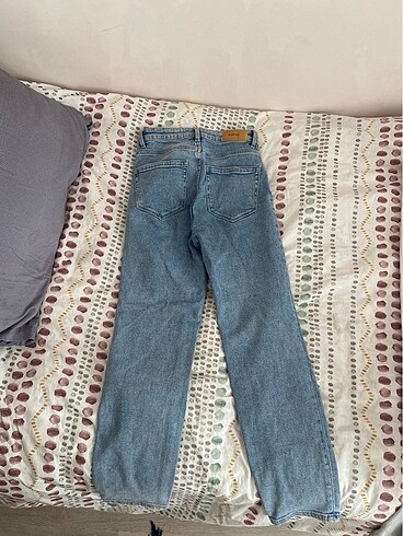Stradivarius mom jean