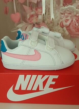 Nike 25 Numara Kız Çocuk Sıfır Ayakkabı