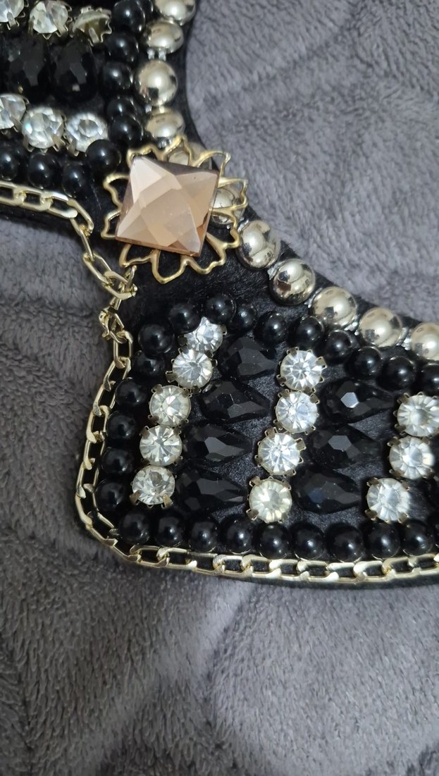 İşlemeli Boncuklu Siyah Midi Kolye - Görsel 3