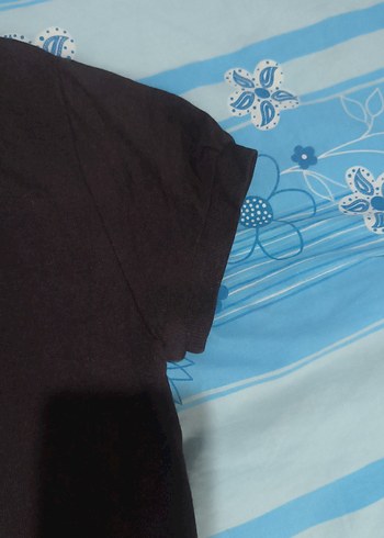 Siyah Boğazlı Kısa Kollu penye üst - Görsel 2