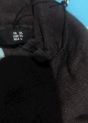 Siyah Boğazlı Kısa Kollu penye üst - Görsel 4