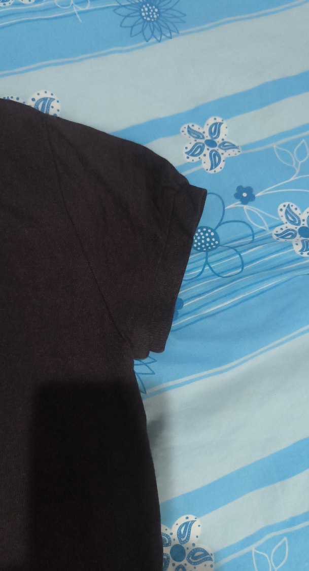 Siyah Boğazlı Kısa Kollu penye üst - Görsel 2