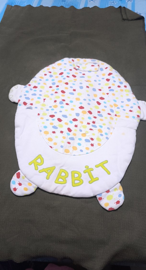 Renkli Baskılı Tavşan Desenli Çocuk Uyku Minderi - Görsel 2