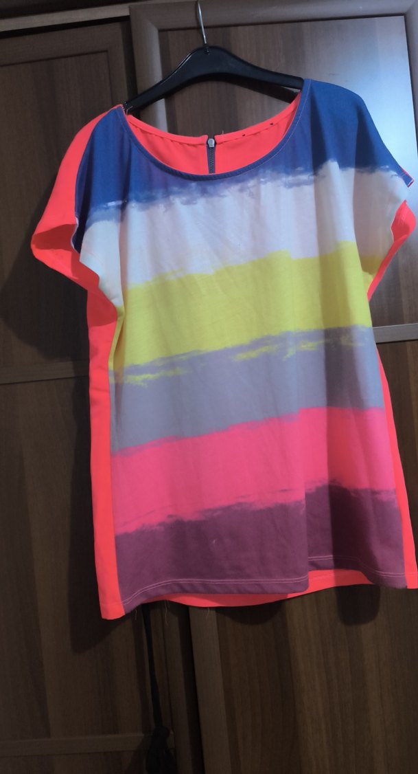 Renkli Bağlama Desenli Hamile Tişörtü - Görsel 3