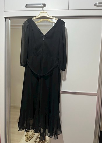 Uzun Siyah V Yaka Drapeli Elbise - Görsel 2