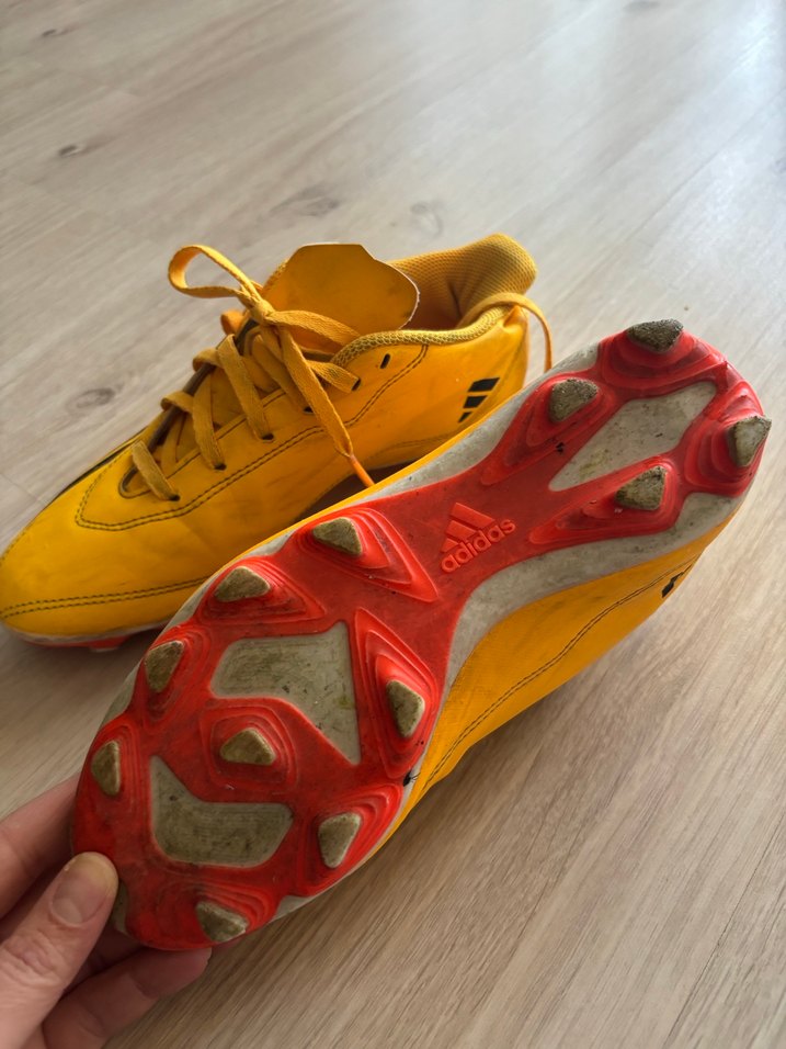 Adidas Sarı Erkek Çocuk krampon - Görsel 4