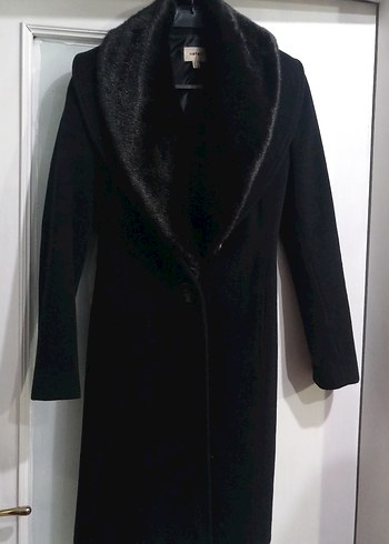 Siyah Yumuşak Kürklü Uzun Kaban - Görsel 3