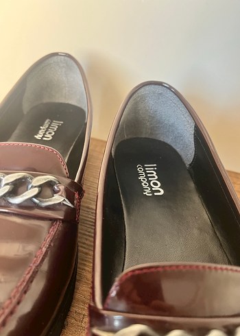 Kadın Bordo Zincir Detaylı Rugan Loafer - Görsel 4