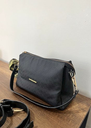 Siyah HAKİKİ DERİ Kemer Detaylı Kadın Çanta - Görsel 13