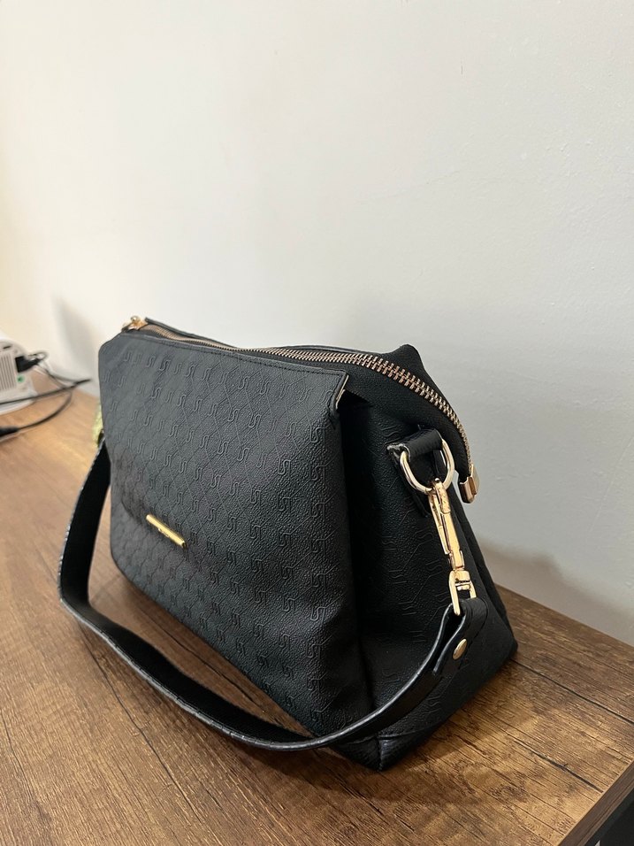 Siyah HAKİKİ DERİ Kemer Detaylı Kadın Çanta - Görsel 4