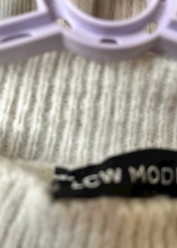 Kadın Beyaz Yünlü Bisiklet Yaka Kazak - Görsel 6