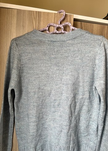 Gri V Yaka Örgü Kadın Kazak - Görsel 3