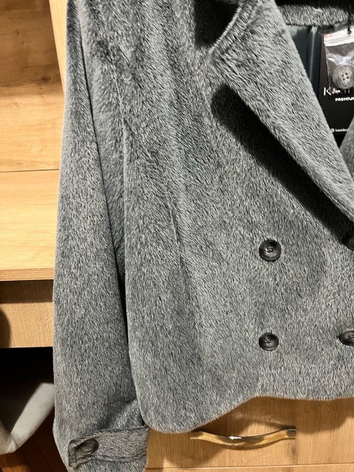 Gri Kısa Düğmeli Kadın Kaban ceket - Görsel 3