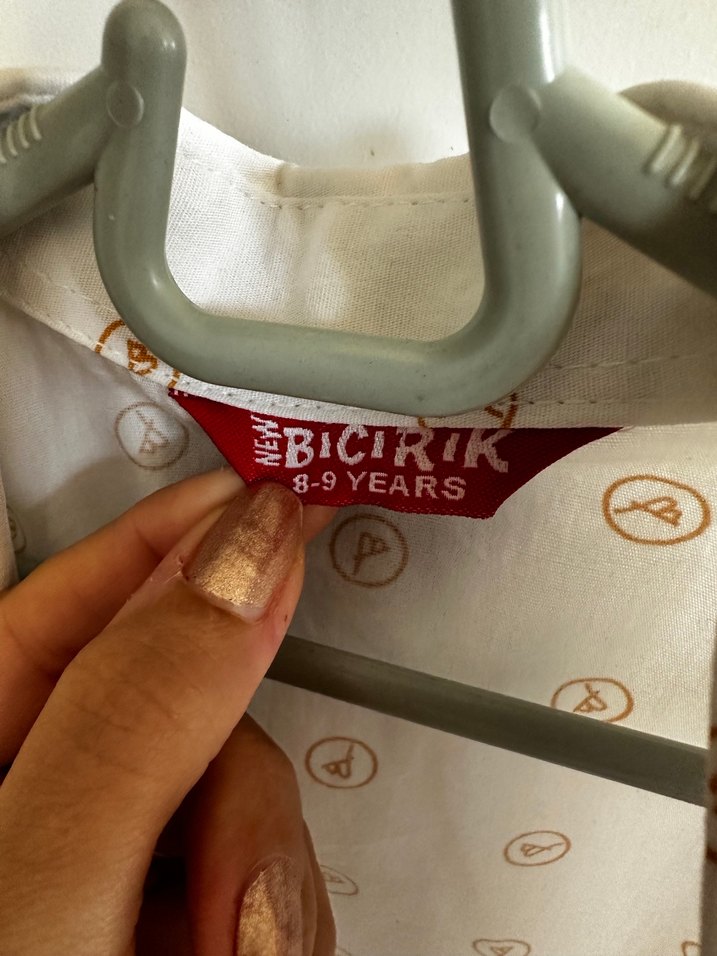 Düğmeli Beyaz Desenli Kadın Gömlek - Görsel 3