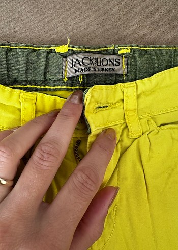 Sarı Erkek Kemerli Dar Kesim Şort - Görsel 2