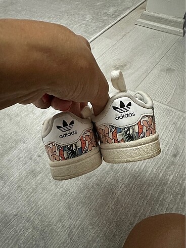 20 Beden Unisex ayakkabı