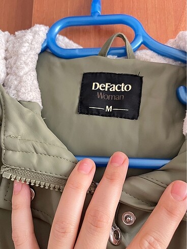 Defacto Mont bayan