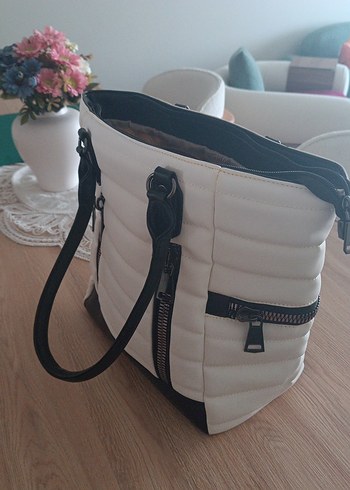 Beyaz Deri Fermuarlı Kadın Çanta - Görsel 4