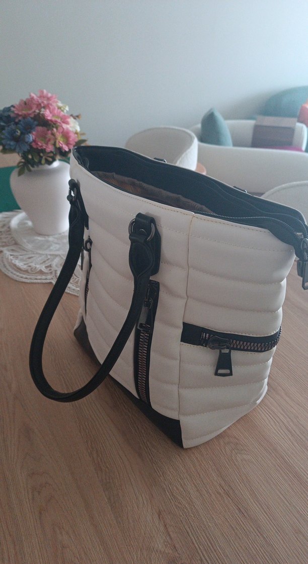 Beyaz Deri Fermuarlı Kadın Çanta - Görsel 4