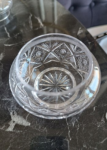 Beyaz Kristal Vazo ve Dekoratif Kapaklı Kutu Seti - Görsel 7