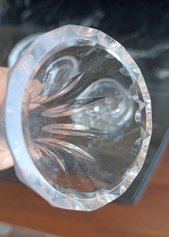 Beyaz Kristal Vazo ve Dekoratif Kapaklı Kutu Seti - Görsel 11