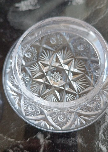 Beyaz Kristal Vazo ve Dekoratif Kapaklı Kutu Seti - Görsel 9