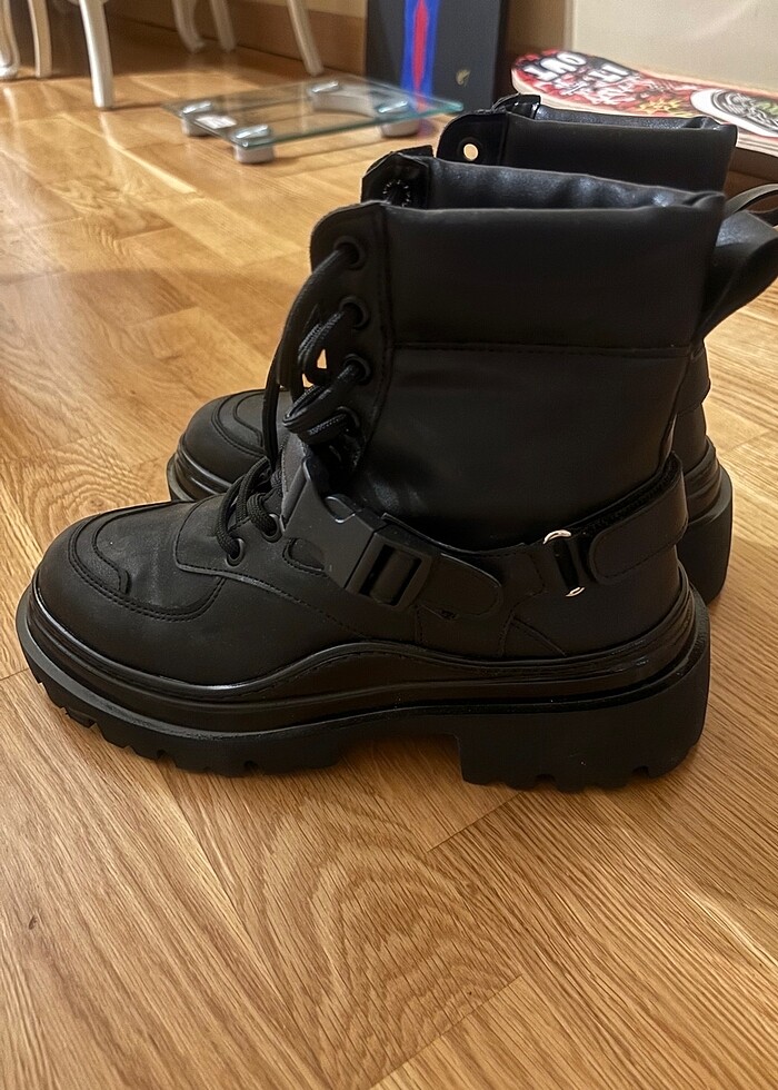 Deri bayan bot - Görsel 2