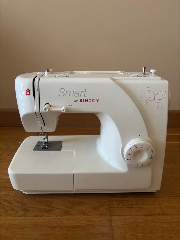 Singer Smart Beyaz Dikiş Makinesi - Görsel 2