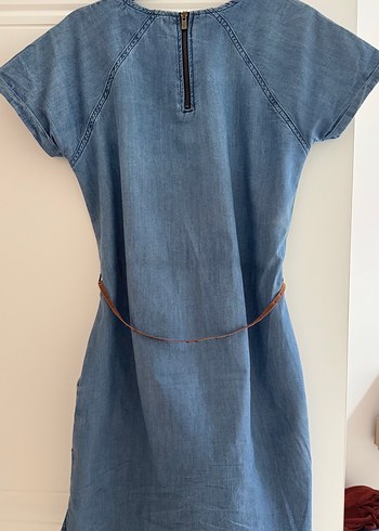Collezione Kısa kollu jean elbise kemerli