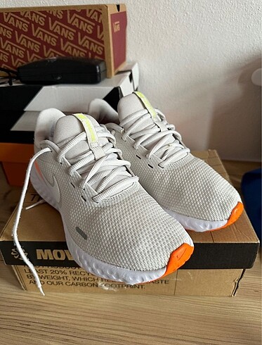 Orjinal nike spor ayakkabi