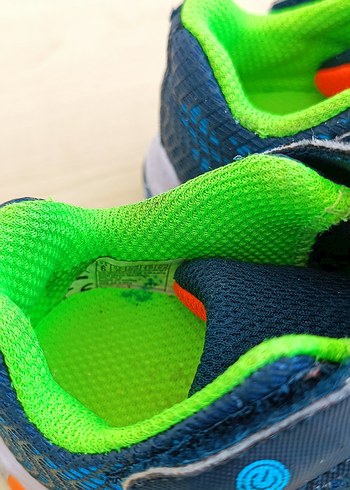 22 Beden orijinal erkek çocuk spor ayakkabı