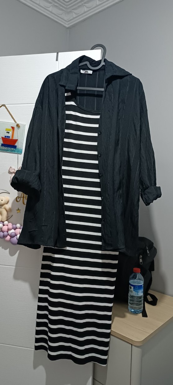 Çizgili Uzun Siyah Kadın Elbise - Görsel 2