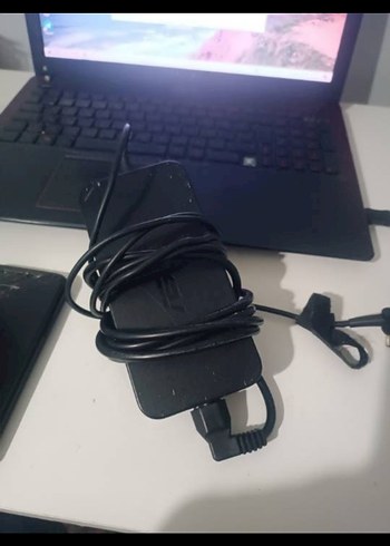 Siyah ASUS Dizüstü Bilgisayar - Görsel 8