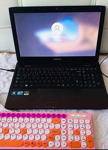 Laptop bilgisayar