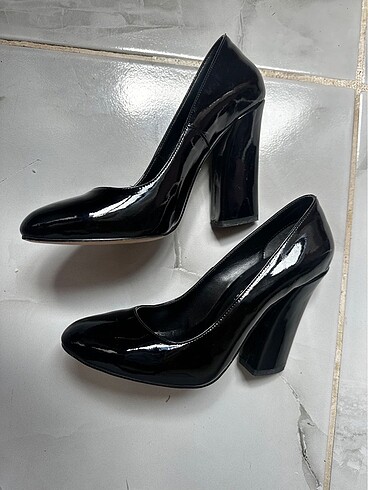 Diğer Stiletto