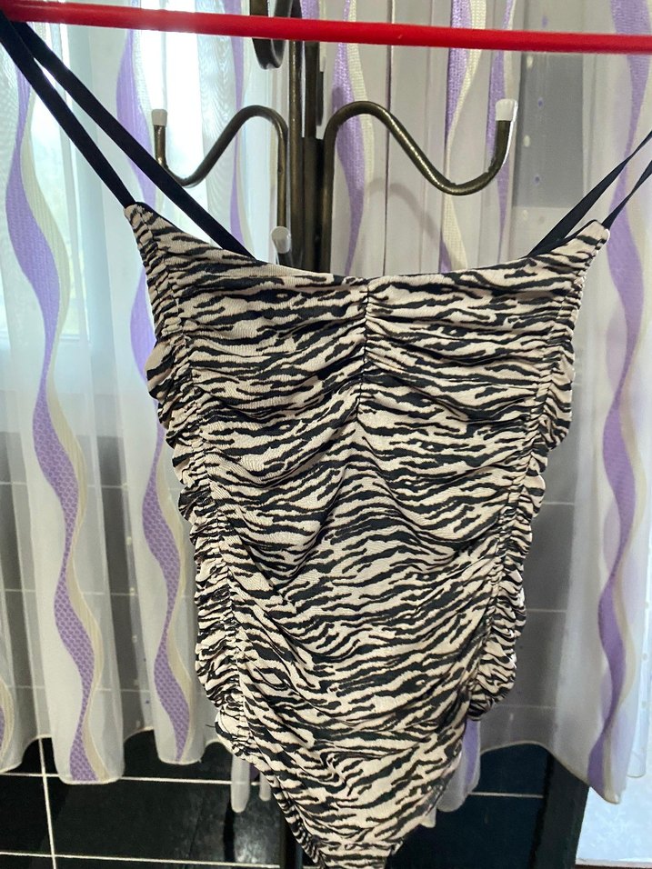 Zebra Desenli Pliseli Kadın Mayo - Görsel 2