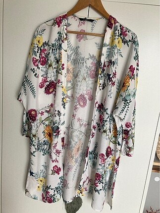 Çiçekli Kimono