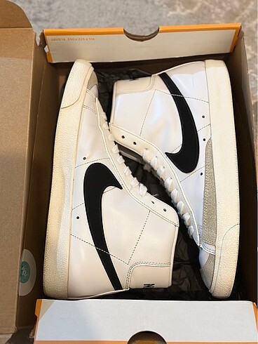 NİKE blazer mid