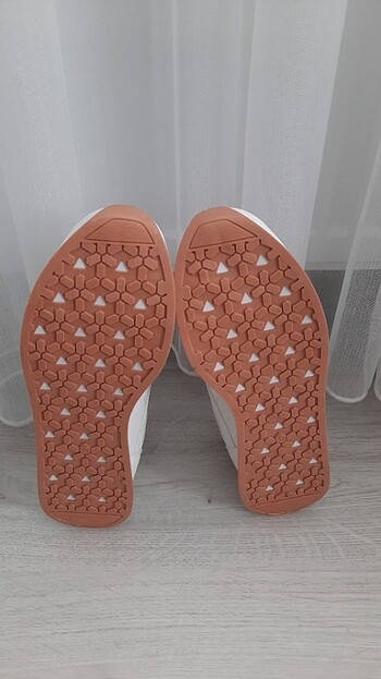 Sıfır spor ayakkabı - Görsel 3