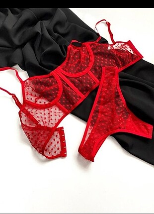 kırmızı puantiyeli bralet takım 