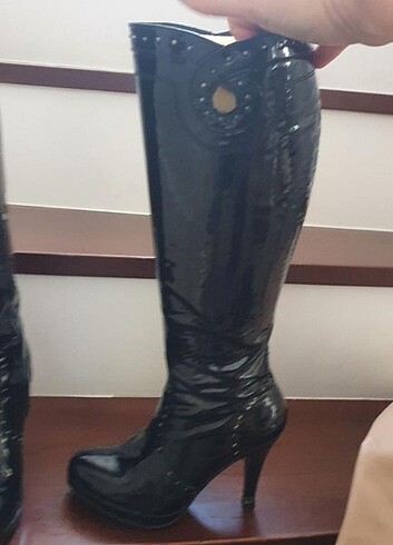 37 Beden Siyah rugan çizme