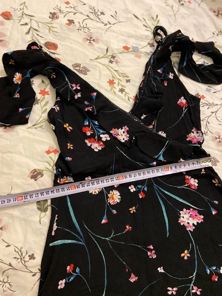 V Yaka Mini Elbise - Görsel 4