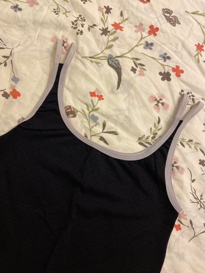 Siyah İnce Askılı Kadın Atlet - Görsel 2