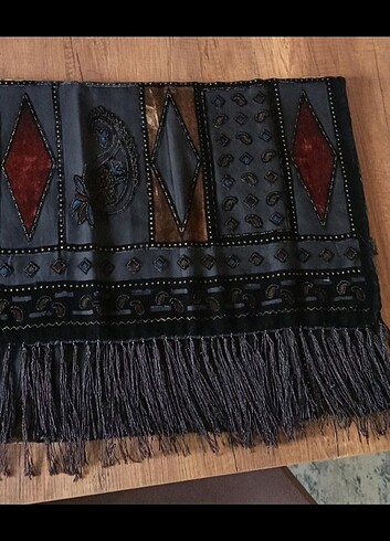 Kabartmalı şal