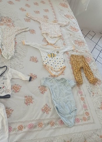 3 Ay Beden Pamuklu Beyaz Kıyafet Seti 12 parça