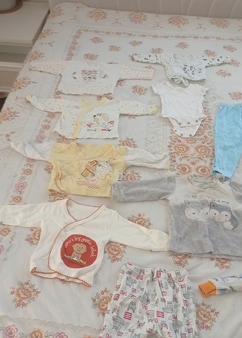 Bebek Kıyafet Seti Beyaz ve Renkli 11 parça