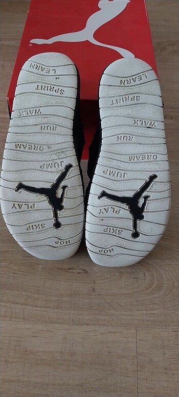 32 Beden siyah Renk PUMA Erkek Çocuk Sandalet - 32 Numara