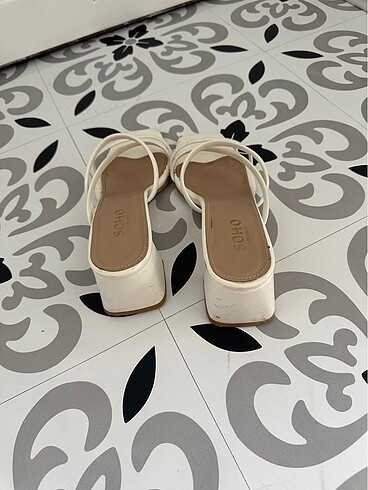 37 Beden beyaz Renk Soho shoes topuklu terlik