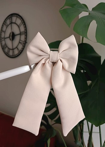 Beyaz Fiyonk Detaylı Modern Klasik Saç Aksesuarı - Görsel 2