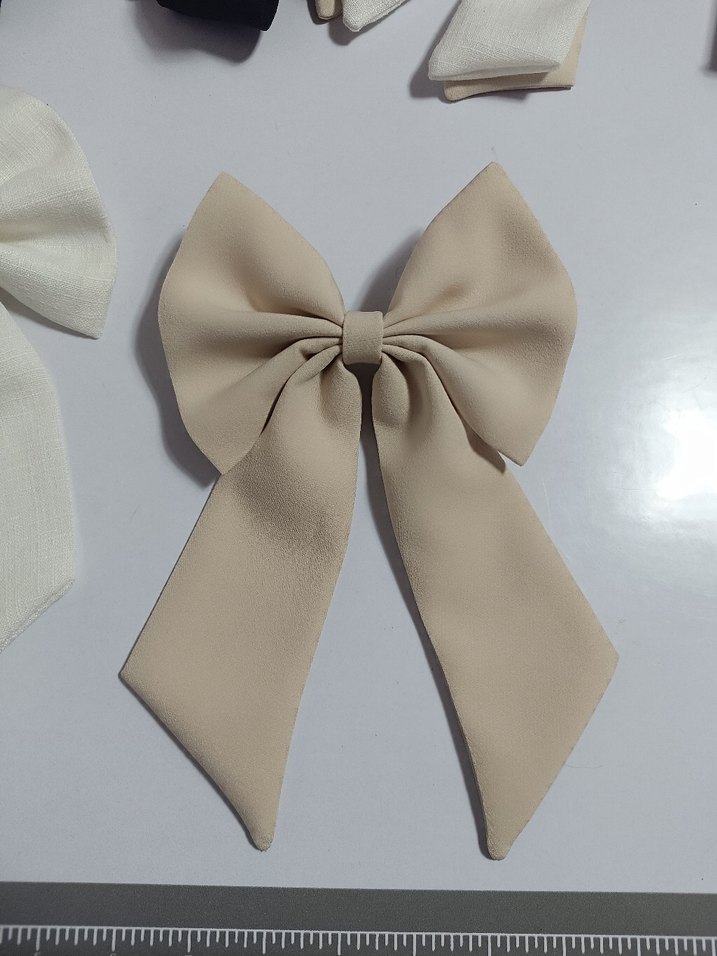 Beyaz Fiyonk Detaylı Modern Klasik Saç Aksesuarı - Görsel 4